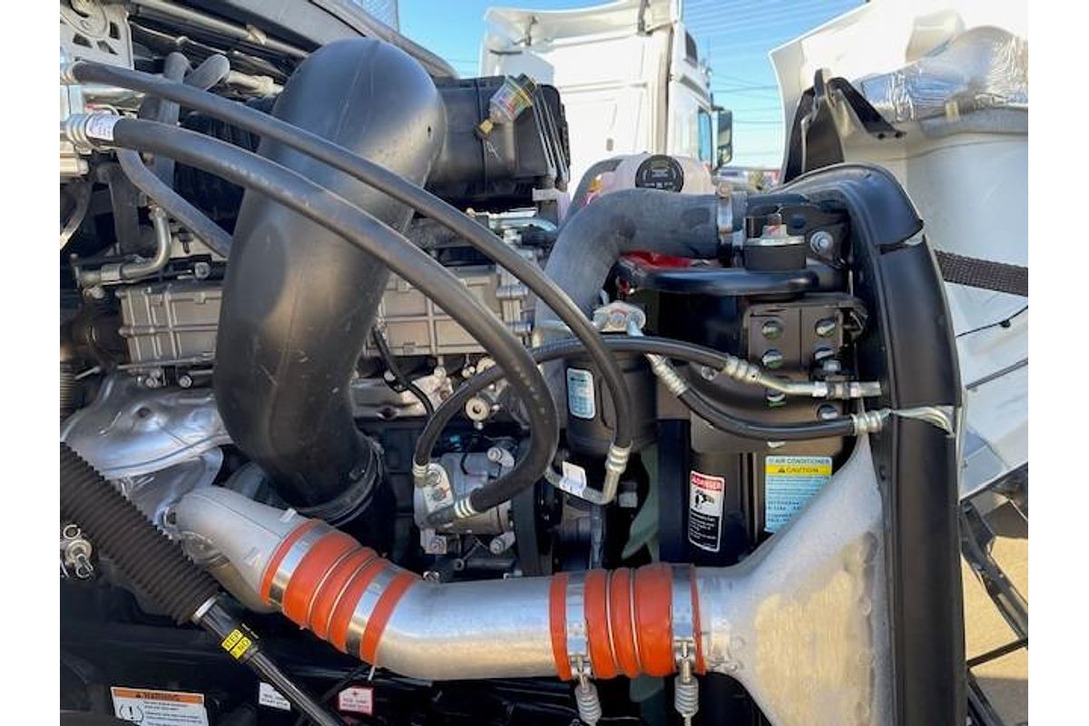 2023 Freightliner Cascadia 116