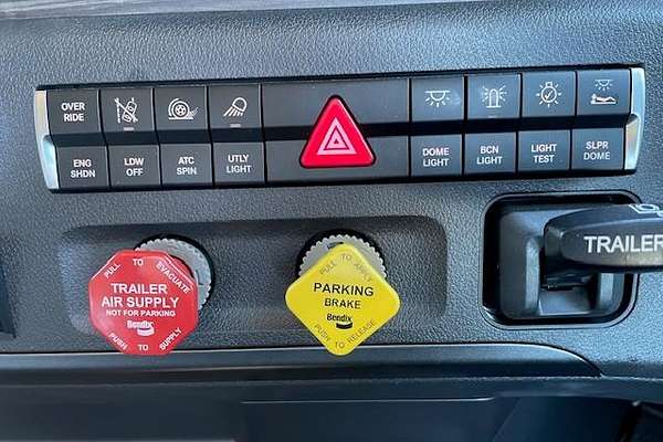 2023 Freightliner Cascadia 116