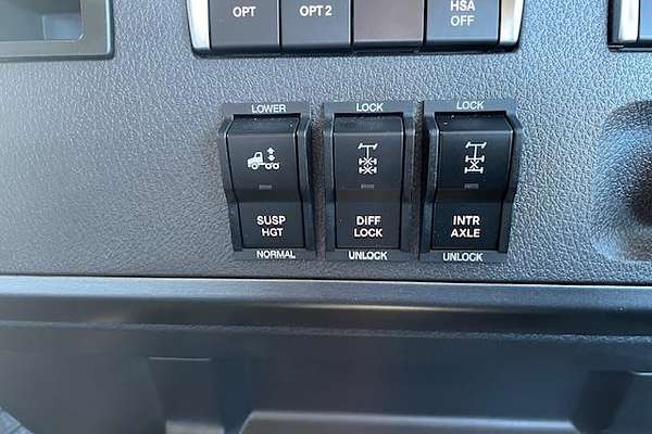 2023 Freightliner Cascadia 116