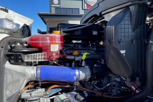 2023 Freightliner Cascadia 116