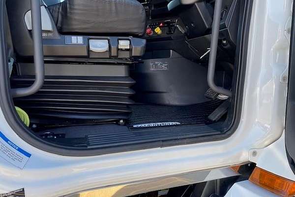 2023 Freightliner Cascadia 116