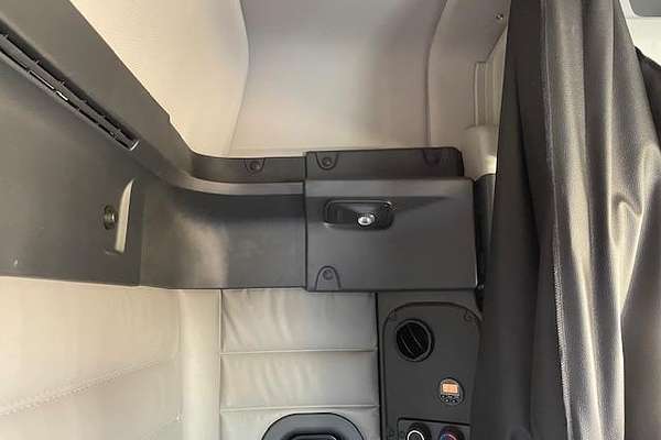 2023 Freightliner Cascadia 116