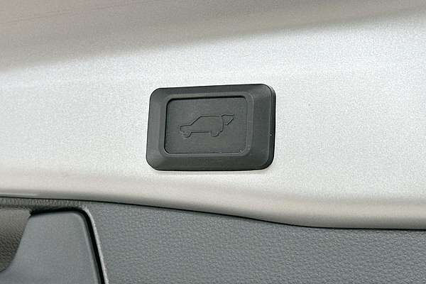 2023 Toyota RAV4 Cruiser AXAH54R