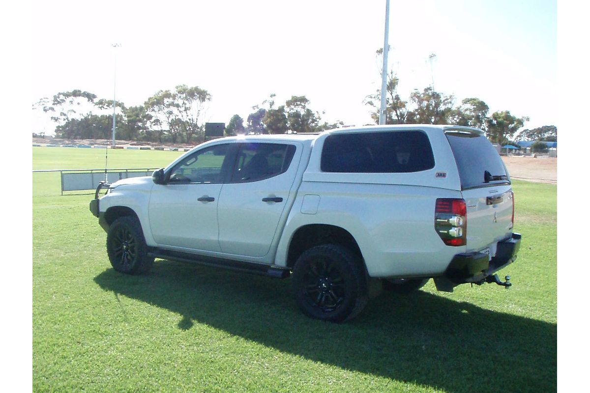 2020 Mitsubishi Triton GSR MR 4X4