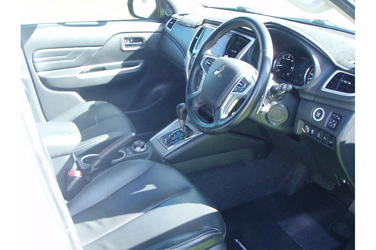 2020 Mitsubishi Triton GSR MR 4X4