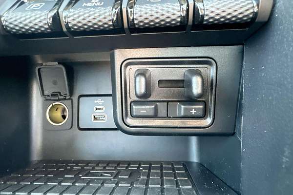 2024 Volkswagen Amarok TDI405 Core NF 4X4