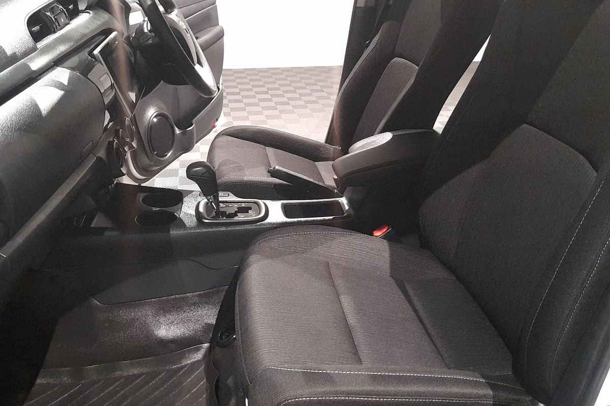2020 Toyota Hilux SR GUN126R 4X4