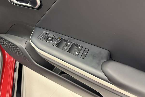 2024 Kia K4 GT-Line CL4m