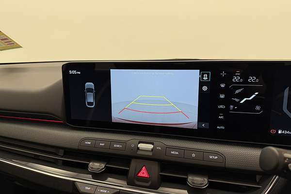 2024 Kia K4 GT-Line CL4m