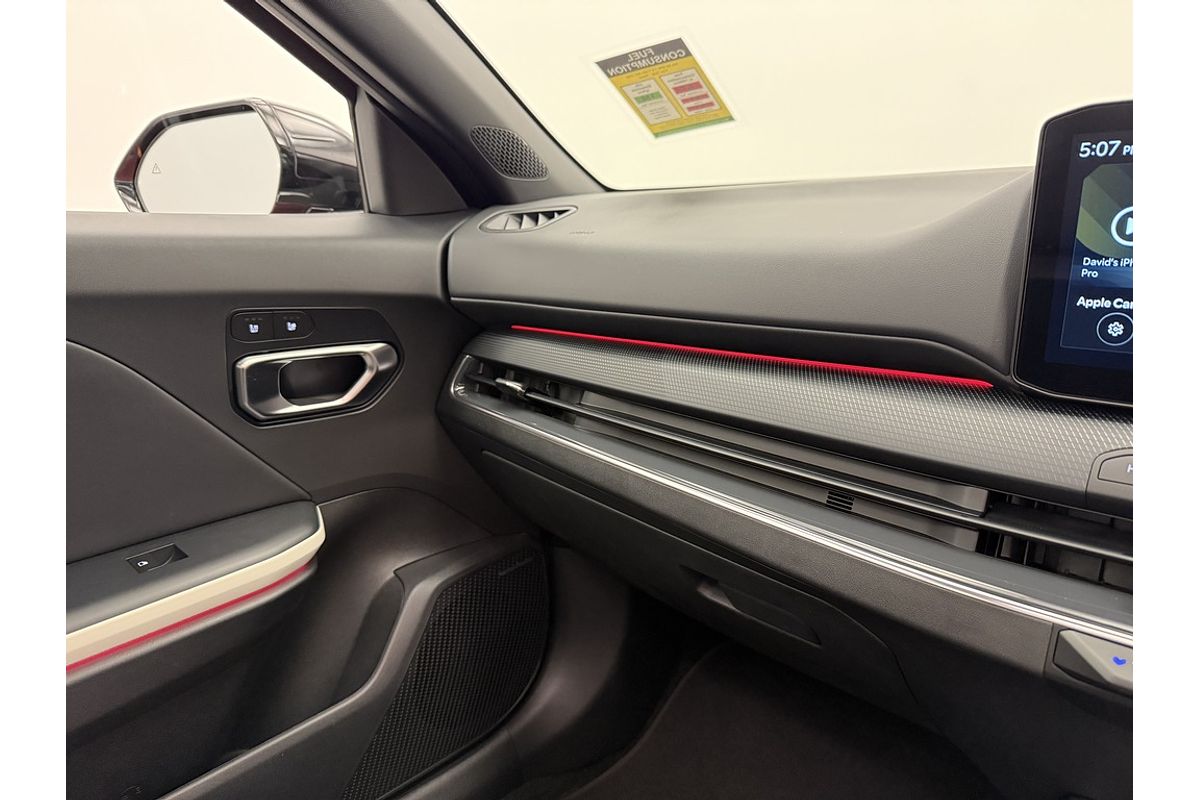 2024 Kia K4 GT-Line CL4m