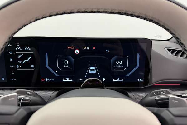 2024 Kia K4 GT-Line CL4m