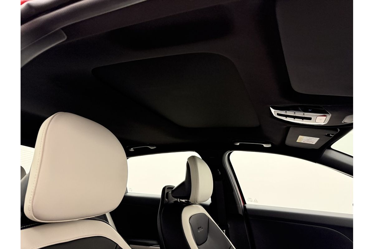 2024 Kia K4 GT-Line CL4m