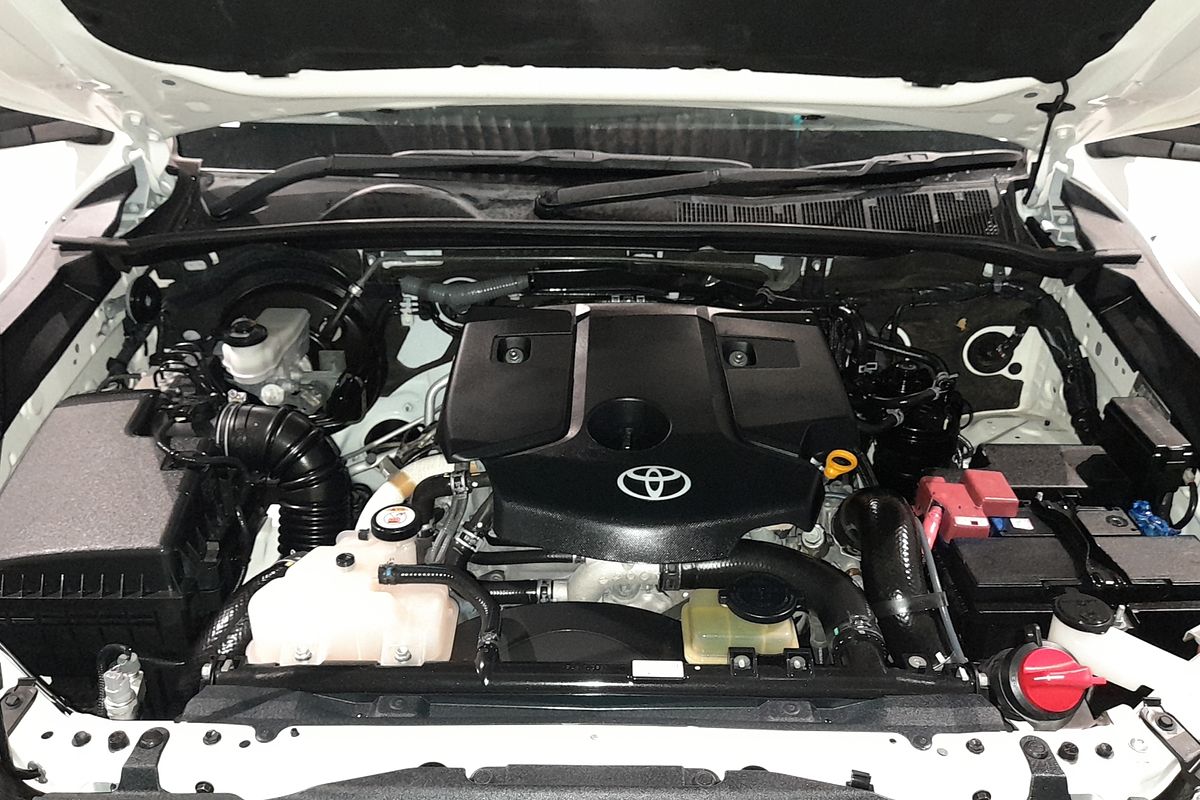 2021 Toyota Hilux SR GUN126R 4X4