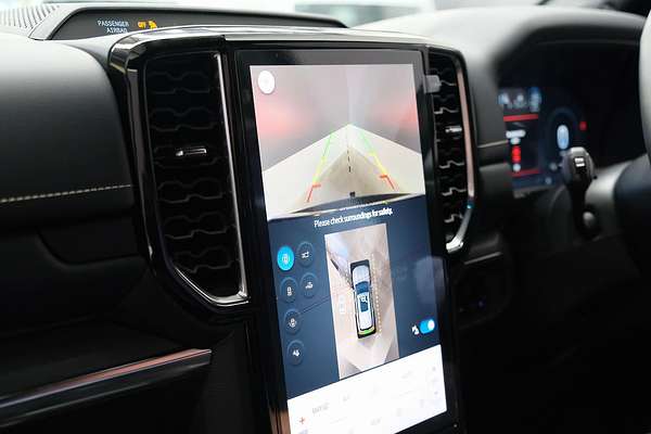 2025 Ford Everest Platinum