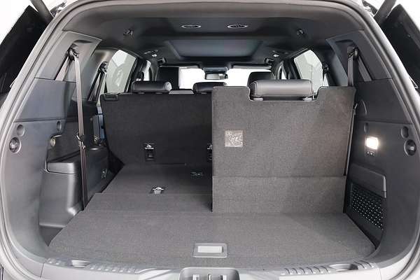 2025 Ford Everest Platinum