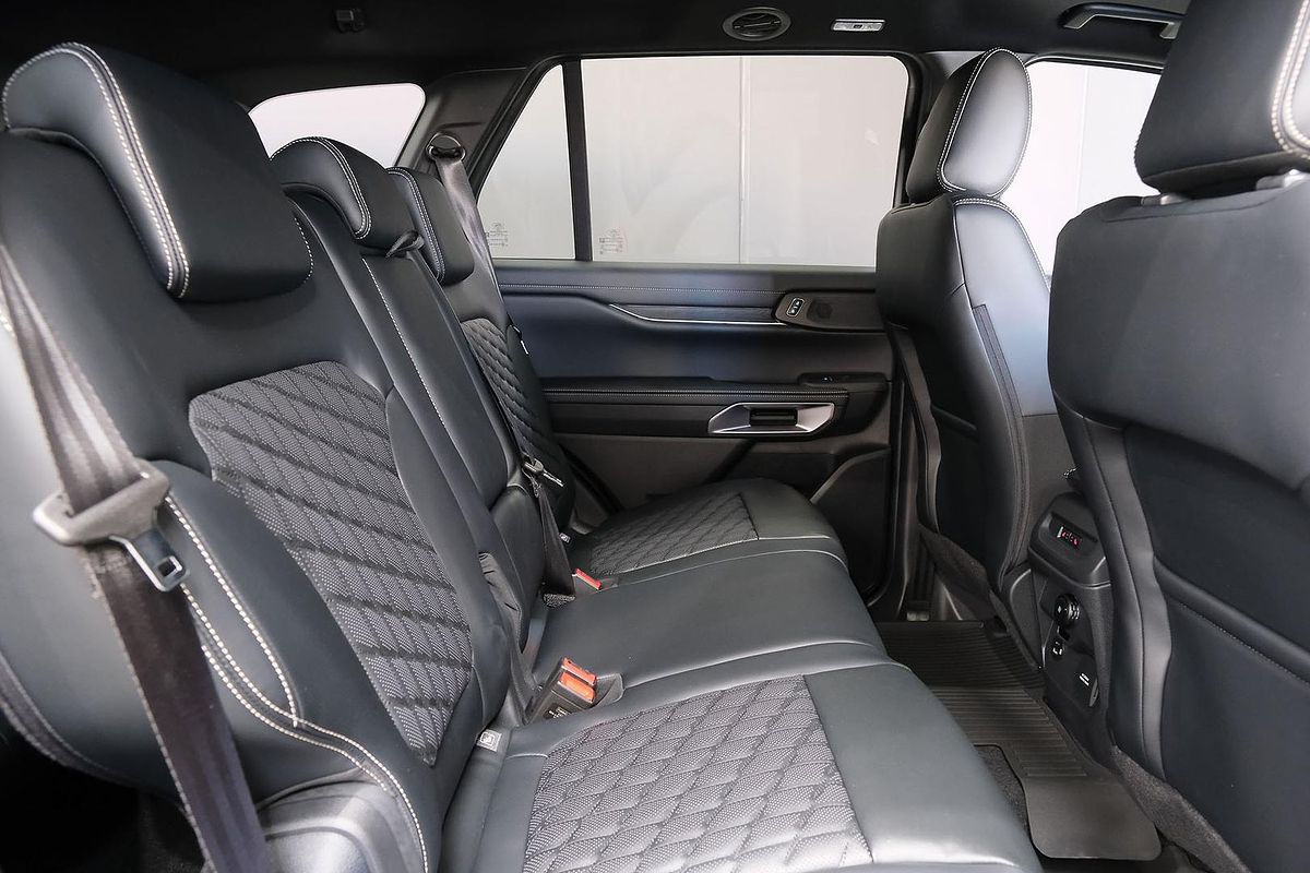 2025 Ford Everest Platinum