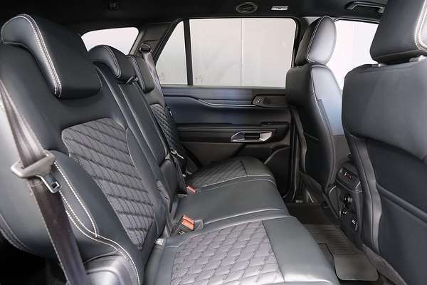 2025 Ford Everest Platinum