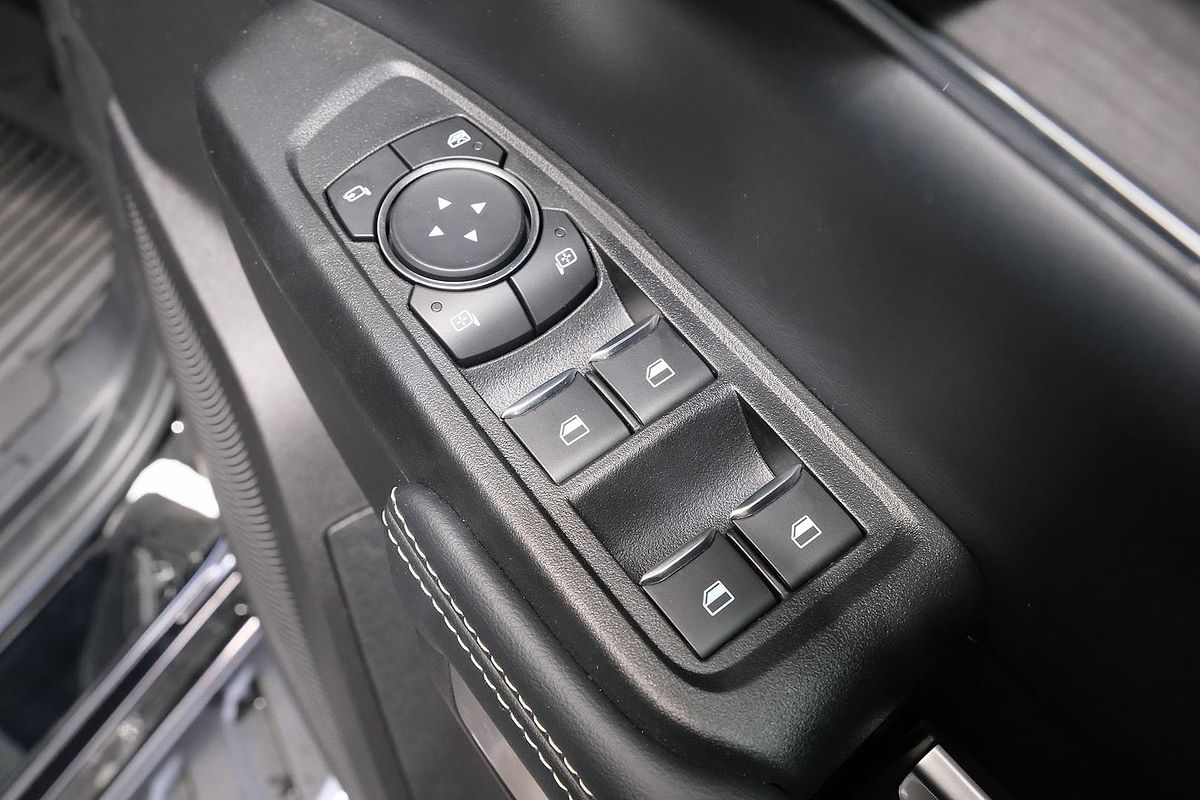 2025 Ford Everest Platinum