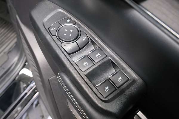 2025 Ford Everest Platinum