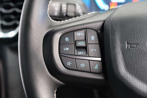 2025 Ford Everest Platinum