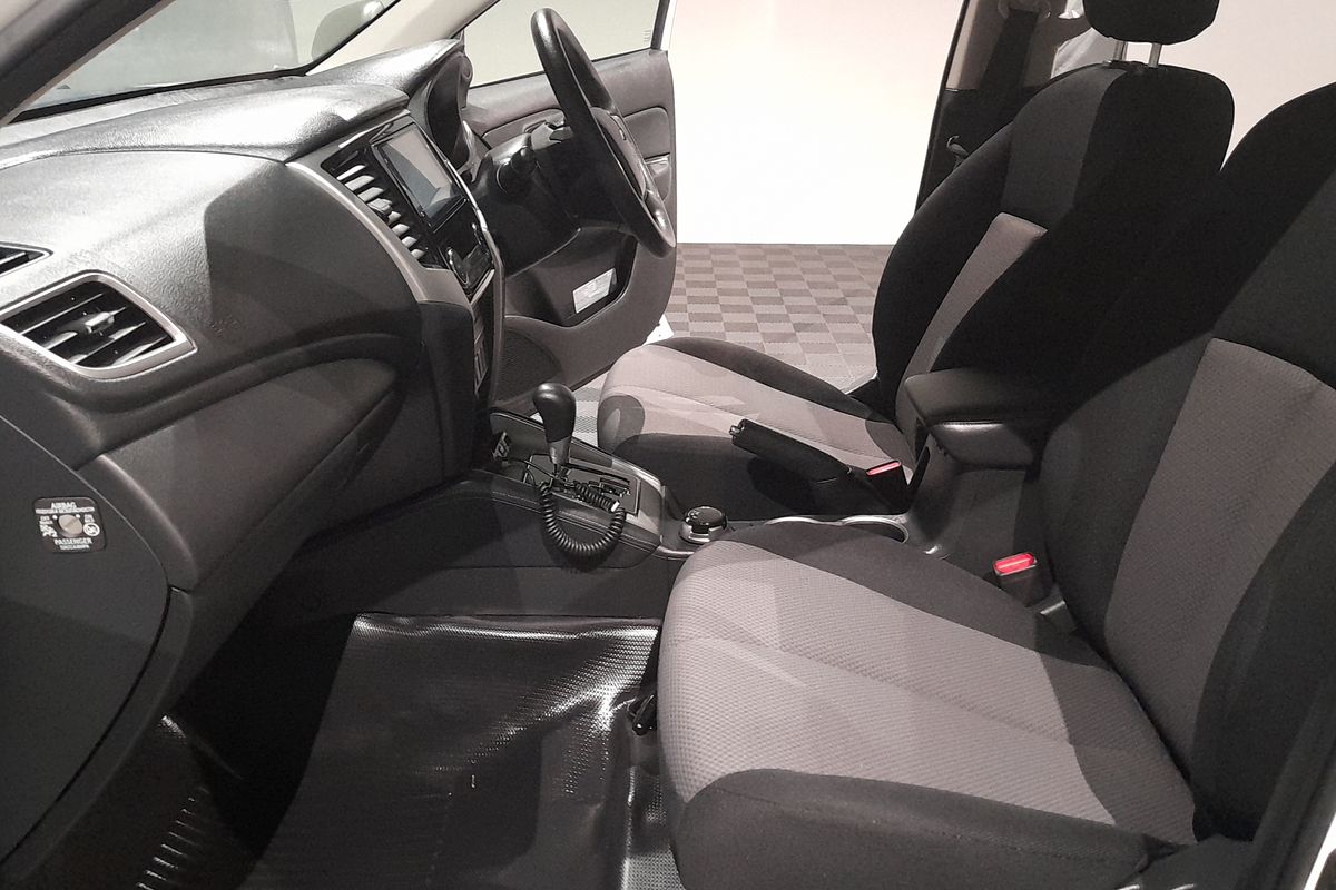 2023 Mitsubishi Triton GLX+ MR 4X4