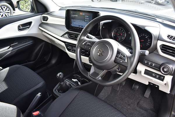 2025 Suzuki Swift Hybrid UZ