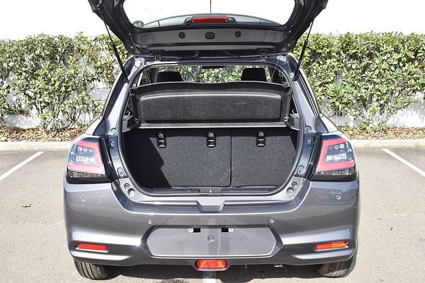 2025 Suzuki Swift Hybrid UZ