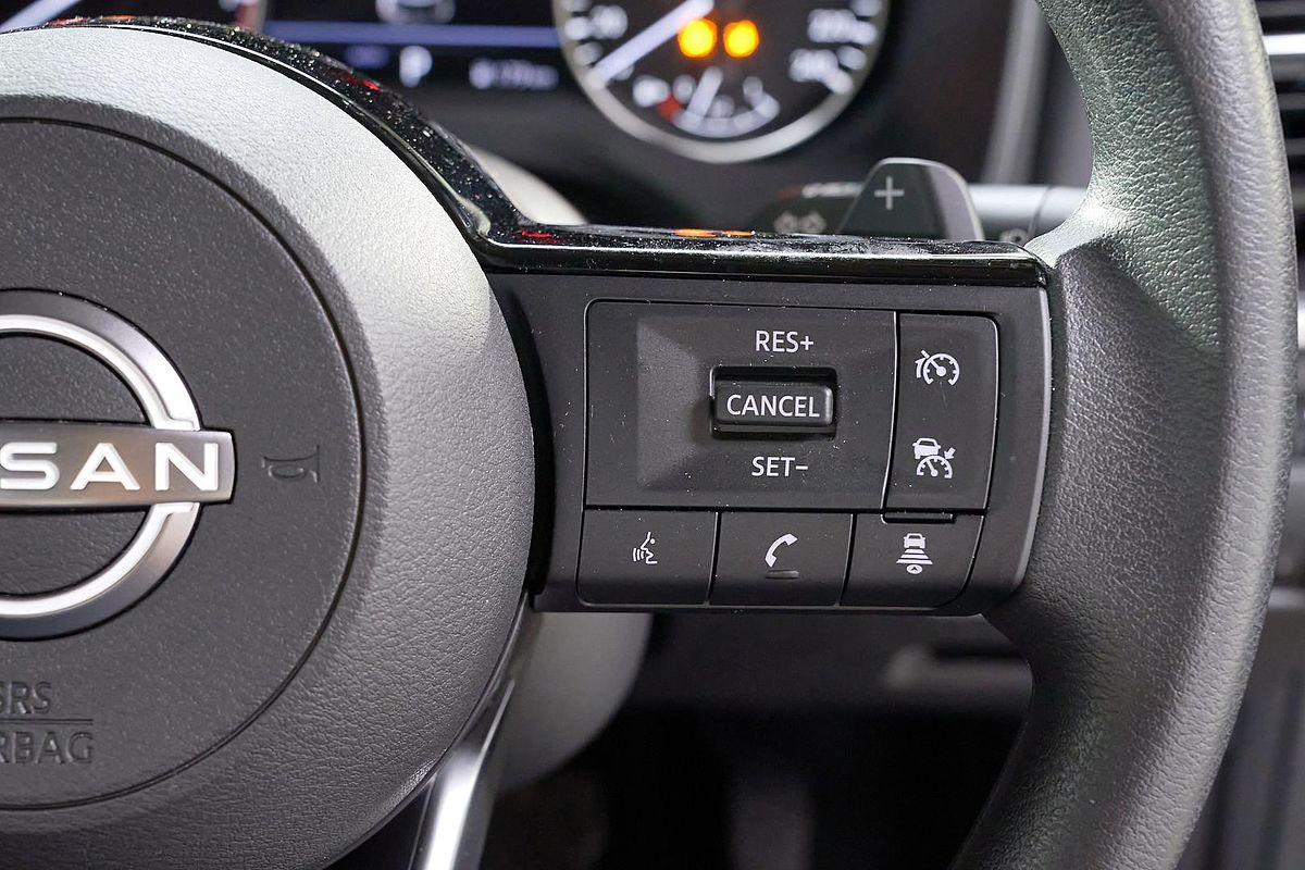 2024 Nissan X-TRAIL ST T33