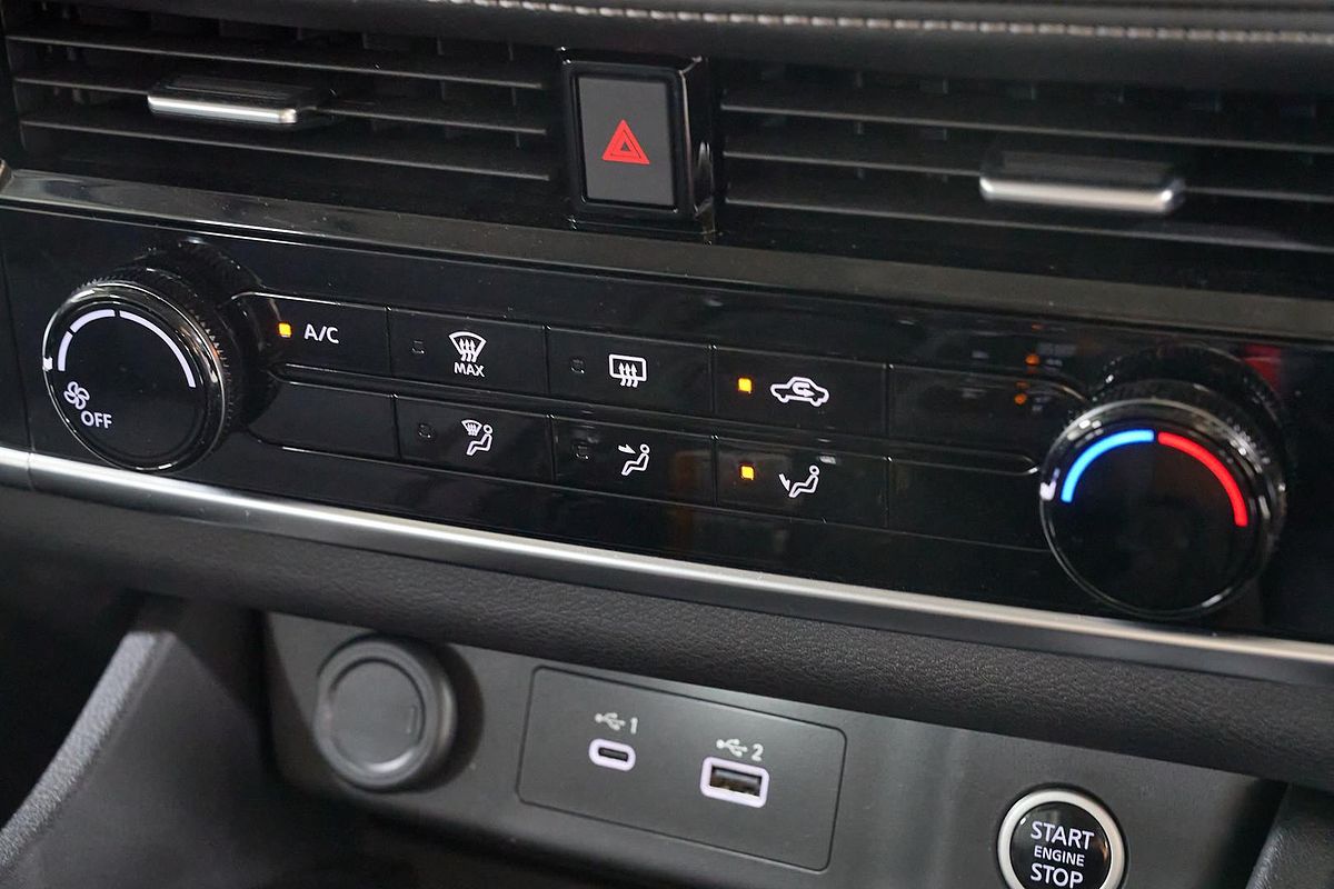 2024 Nissan X-TRAIL ST T33