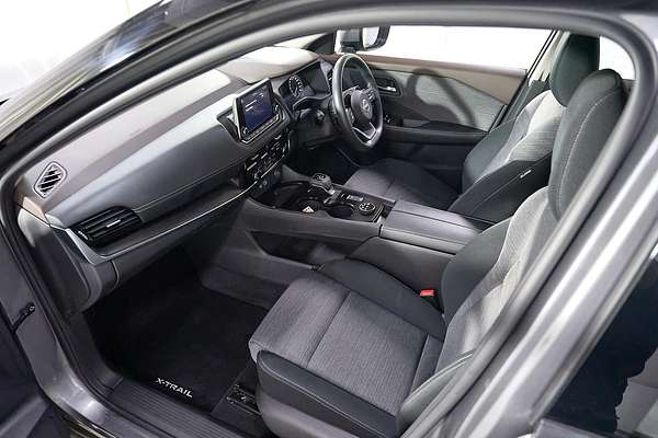 2024 Nissan X-TRAIL ST T33
