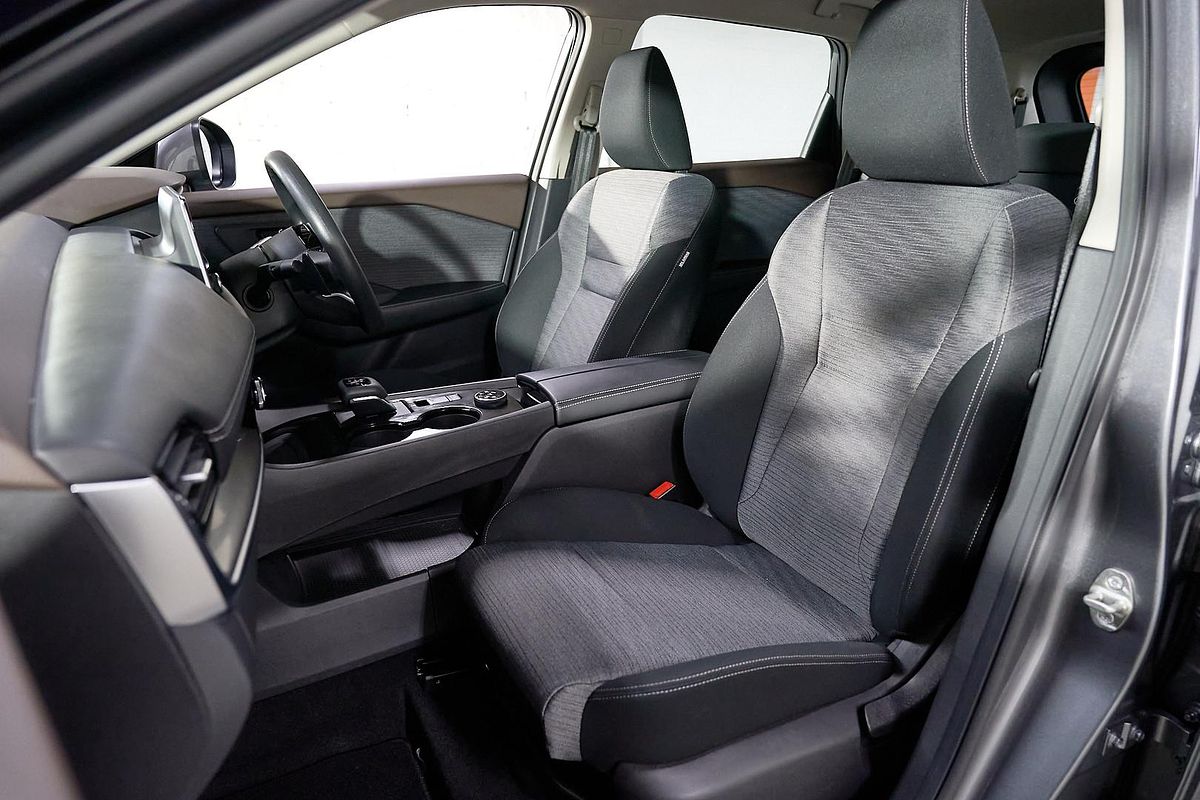 2024 Nissan X-TRAIL ST T33