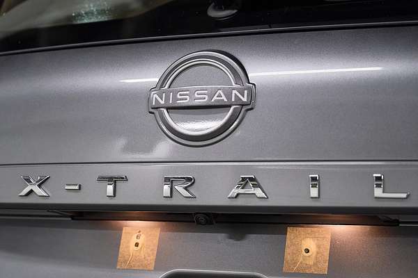 2024 Nissan X-TRAIL ST T33