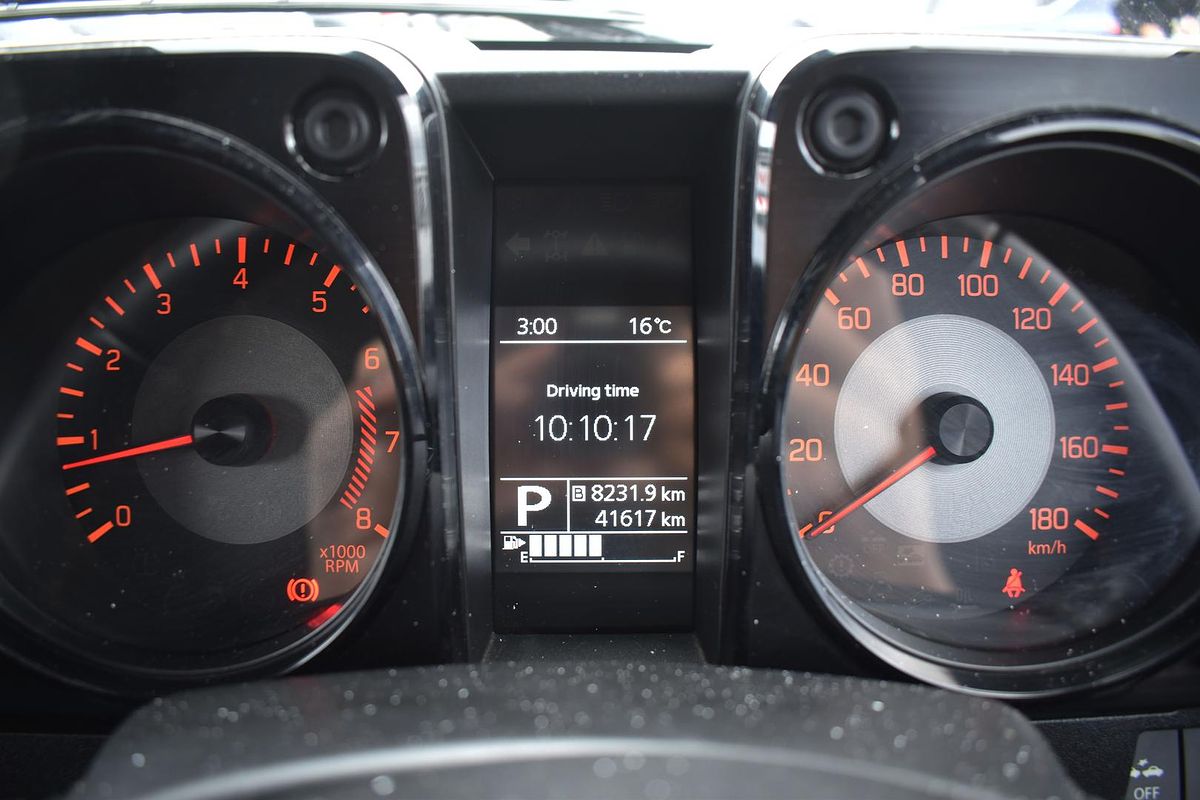2023 Suzuki Jimny GLX GJ