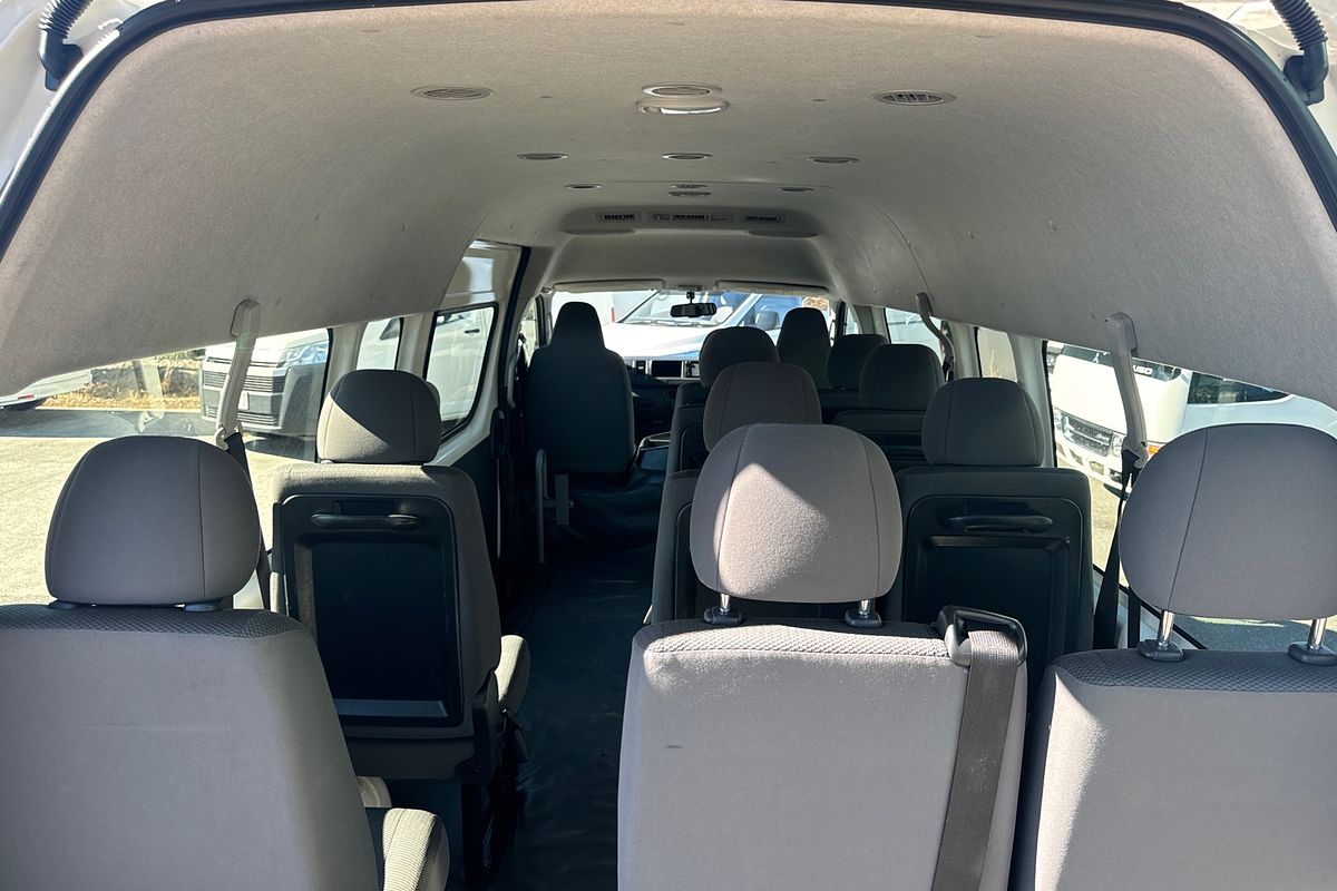 2018 Toyota Hiace Commuter KDH223R