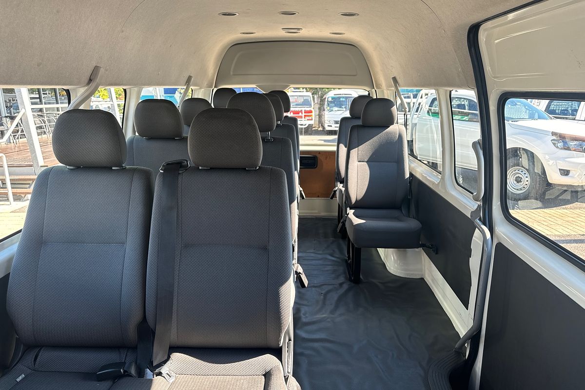 2018 Toyota Hiace Commuter KDH223R