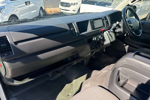2018 Toyota Hiace Commuter KDH223R