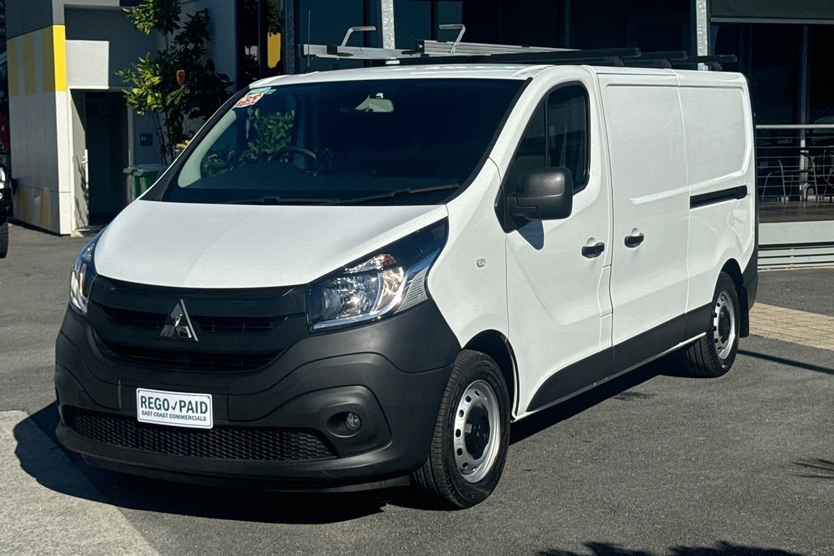 2020 Mitsubishi Express GLX SN SWB