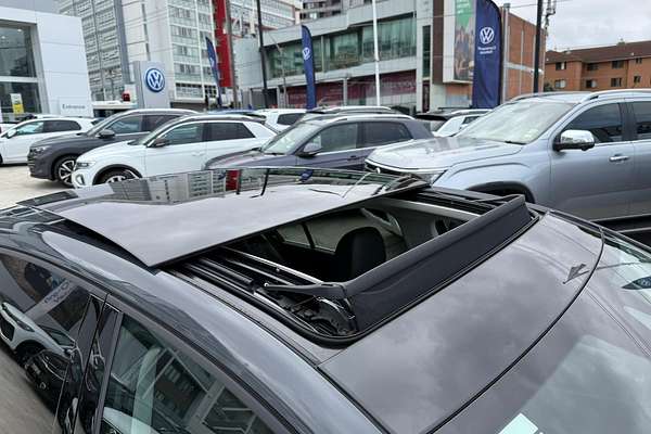 2025 Volkswagen Golf 110TSI Style 8.5