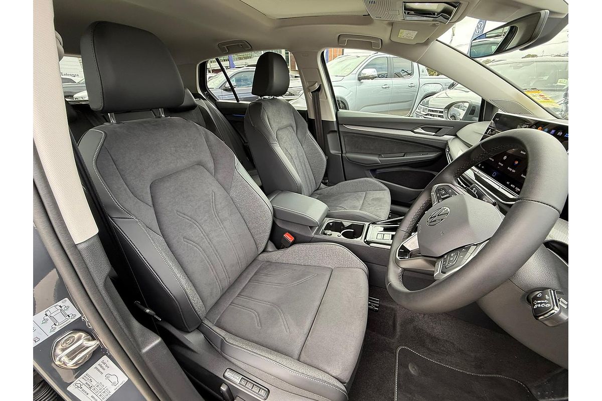 2025 Volkswagen Golf 110TSI Style 8.5