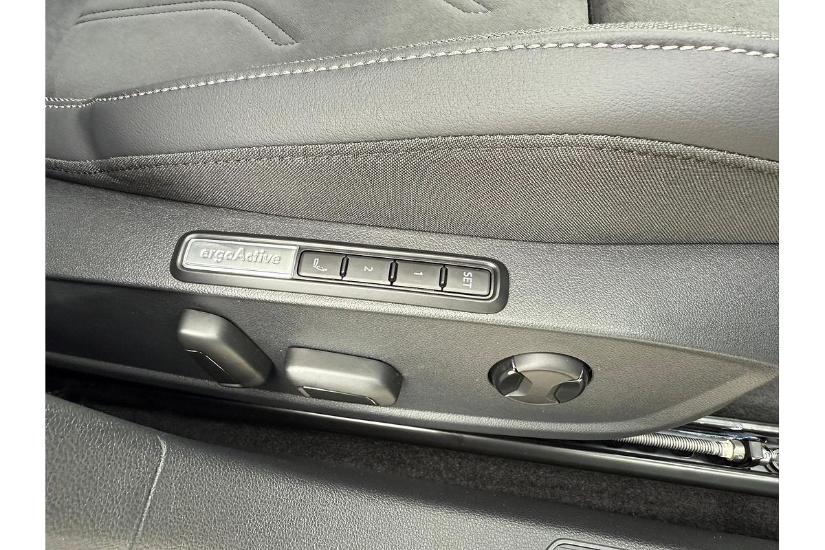 2025 Volkswagen Golf 110TSI Style 8.5
