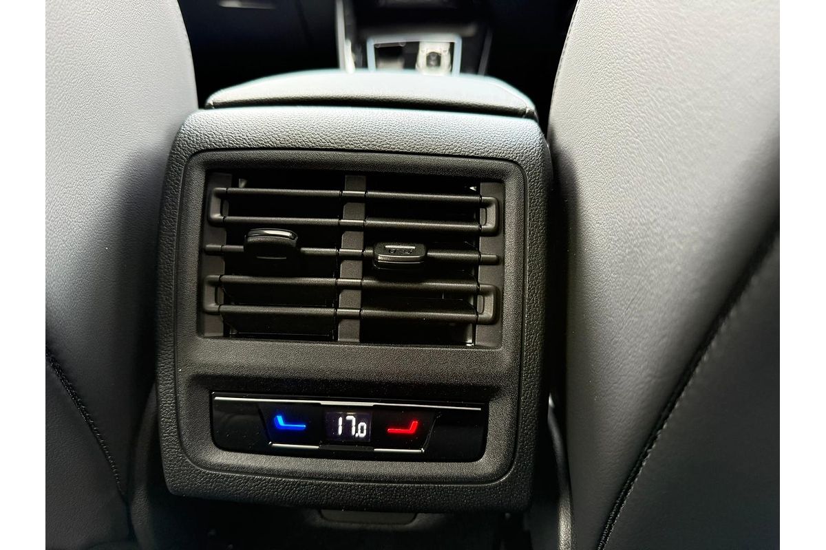 2025 Volkswagen Golf 110TSI Style 8.5
