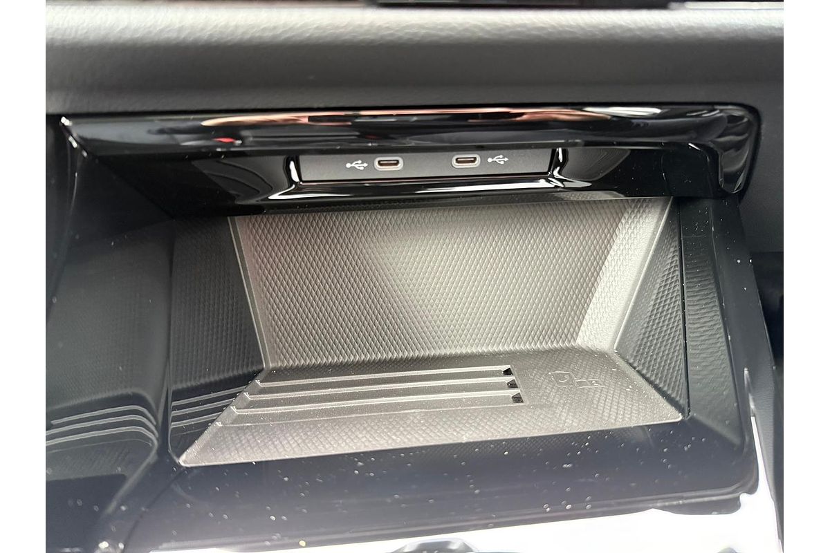 2025 Volkswagen Golf 110TSI Style 8.5