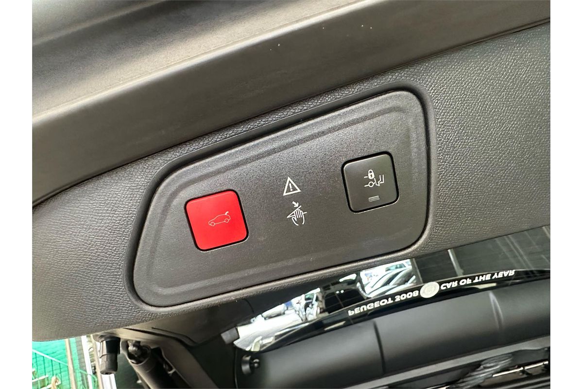 2017 Peugeot 3008 GT P84