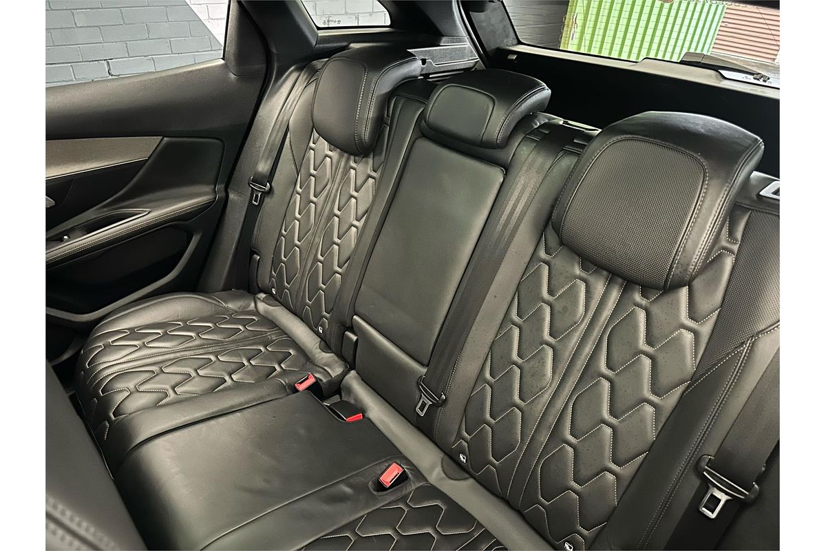2017 Peugeot 3008 GT P84