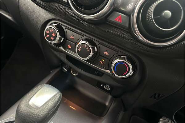 2021 Nissan JUKE ST F16