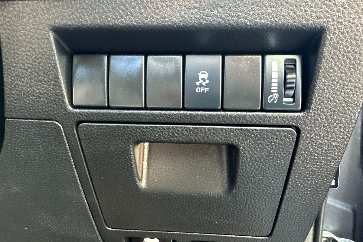2021 Isuzu D-MAX SX High Ride Rear Wheel Drive