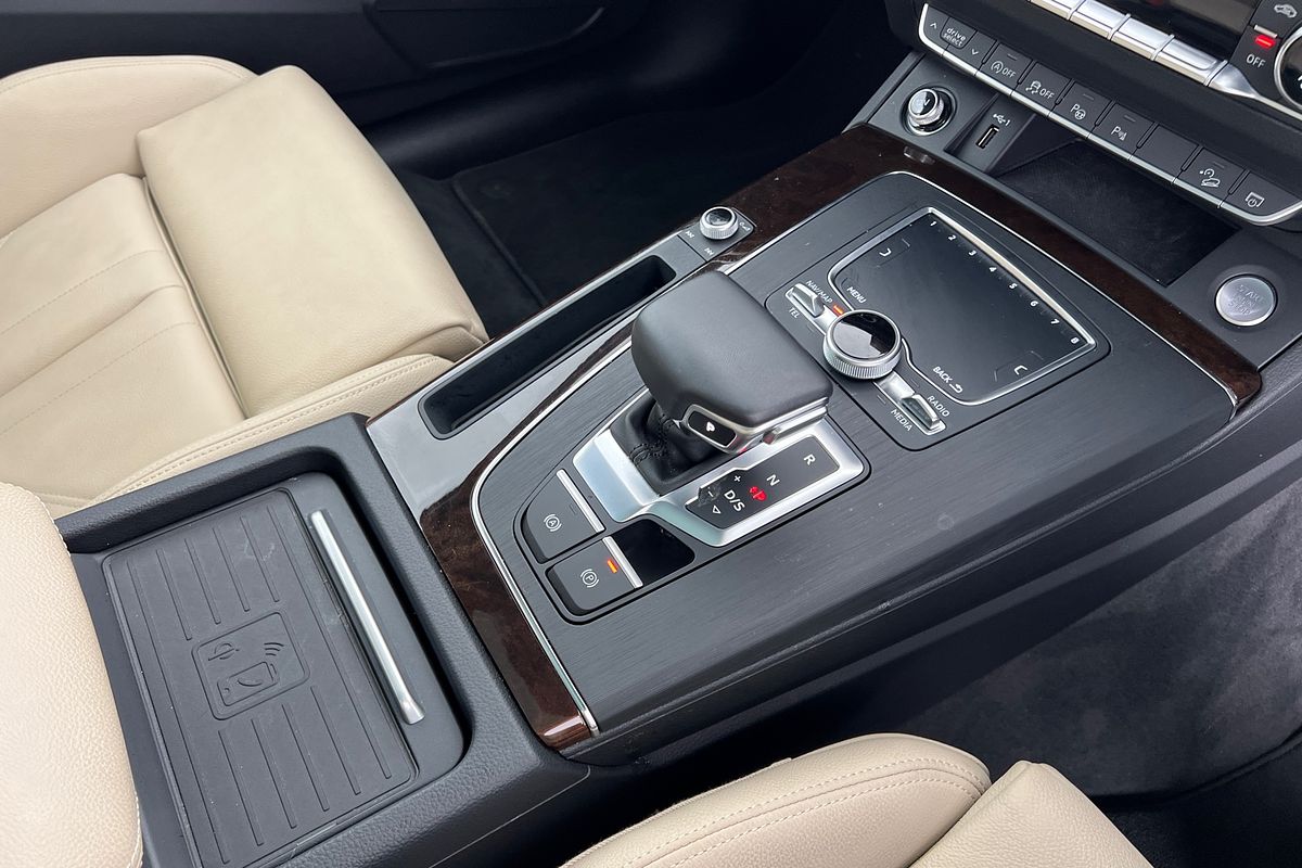 2019 Audi Q5 40 TDI sport FY