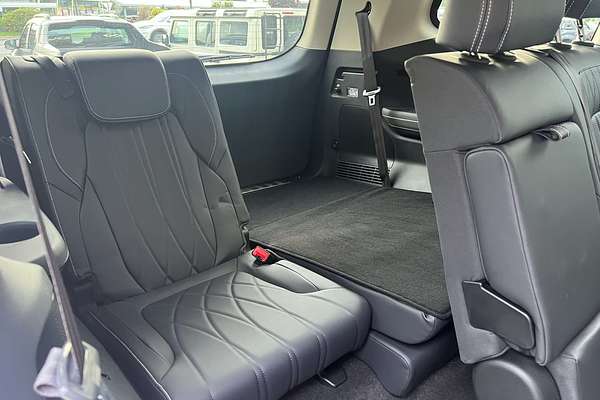 2025 LDV D90 Executive SV9A