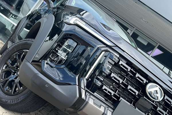 2025 LDV D90 Executive SV9A