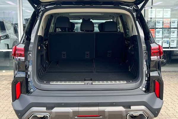 2025 LDV D90 Executive SV9A